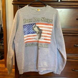 Large but fits Medium Vintage Bass Pro Shops Gray Sweater